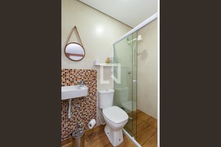 Casa à venda com 250m², 4 quartos e 4 vagas Casa à venda com 250m², 4 quartos e 4 vagasBanheiro - Suíte 4