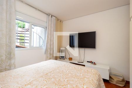 Casa à venda com 250m², 4 quartos e 4 vagas Casa à venda com 250m², 4 quartos e 4 vagasSuíte 1