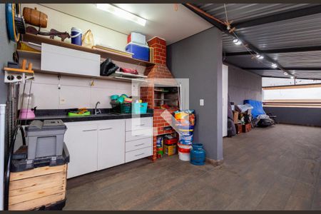 Casa à venda com 250m², 4 quartos e 4 vagas Casa à venda com 250m², 4 quartos e 4 vagasEspaço Gourmet