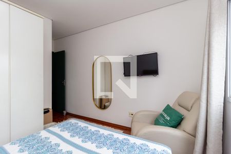 Casa à venda com 250m², 4 quartos e 4 vagas Casa à venda com 250m², 4 quartos e 4 vagasSuíte 3