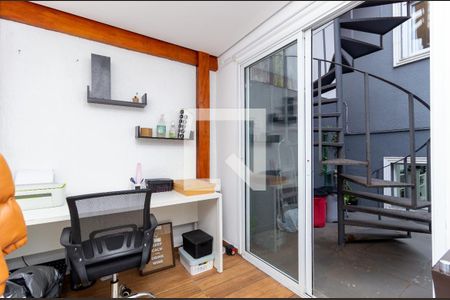 Casa à venda com 250m², 4 quartos e 4 vagas Casa à venda com 250m², 4 quartos e 4 vagasSuíte 4