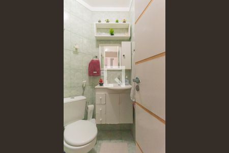 Apartamento à venda com 62m², 2 quartos e 1 vaga Apartamento à venda com 62m², 2 quartos e 1 vagaBanheiro