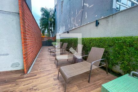Apartamento à venda com 38m², 1 quarto e 1 vaga Apartamento à venda com 38m², 1 quarto e 1 vagaÁrea comum - Piscina