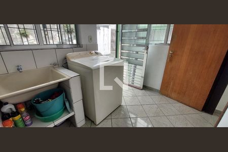 Casa à venda com 145m², 3 quartos e 5 vagasÁrea de Serviço