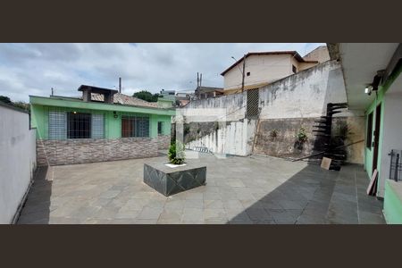 Casa à venda com 145m², 3 quartos e 5 vagasQuintal