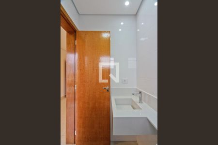 Casa à venda com 210m², 3 quartos e 4 vagasBanheiro da Suíte 3