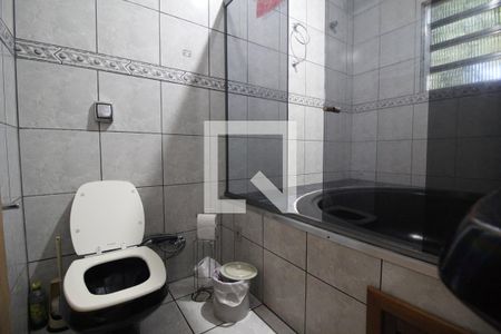 Casa à venda com 180m², 5 quartos e 1 vagaBanheiro 2