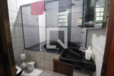 Casa à venda com 180m², 5 quartos e 1 vagaBanheiro 2