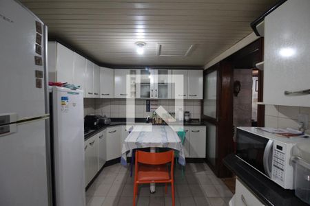Casa à venda com 180m², 5 quartos e 1 vagaCozinha