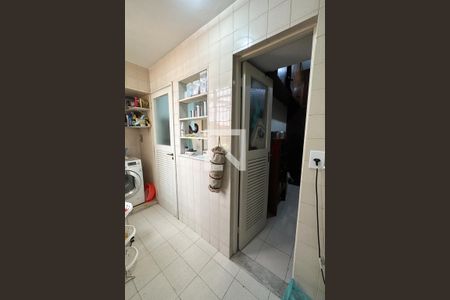 Apartamento à venda com 211m², 4 quartos e 1 vagaÁrea de Serviço