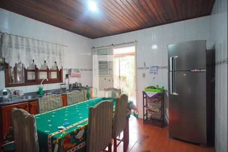 Casa à venda com 120m², 3 quartos e 2 vagas Casa à venda com 120m², 3 quartos e 2 vagasCozinha