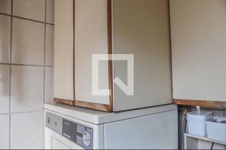 Casa à venda com 290m², 3 quartos e 5 vagas Casa à venda com 290m², 3 quartos e 5 vagasÁrea de Serviço