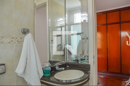 Casa à venda com 290m², 3 quartos e 5 vagas Casa à venda com 290m², 3 quartos e 5 vagasBanheiro da Suíte