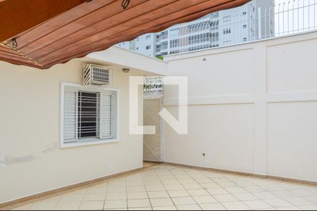 Casa à venda com 290m², 3 quartos e 5 vagas Casa à venda com 290m², 3 quartos e 5 vagasQuintal