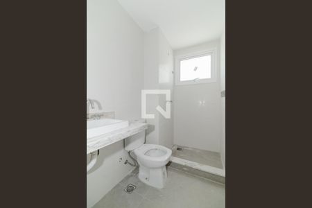 Apartamento à venda com 250m², 3 quartos e 4 vagas Apartamento à venda com 250m², 3 quartos e 4 vagasBanheiro da Suíte 2