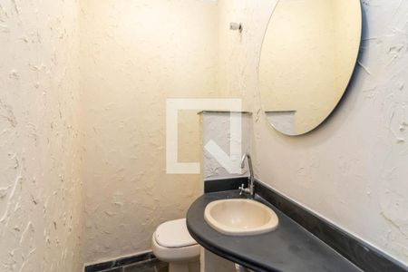 Casa à venda com 220m², 3 quartos e 3 vagasLavabo 1