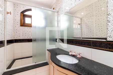 Casa à venda com 220m², 3 quartos e 3 vagasBanheiro da Suíte 2