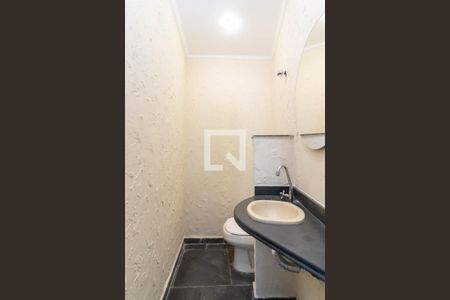 Casa à venda com 220m², 3 quartos e 3 vagasLavabo 1