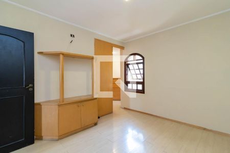 Casa à venda com 220m², 3 quartos e 3 vagasSuíte 2