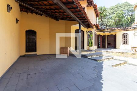 Casa à venda com 220m², 3 quartos e 3 vagasGaragem