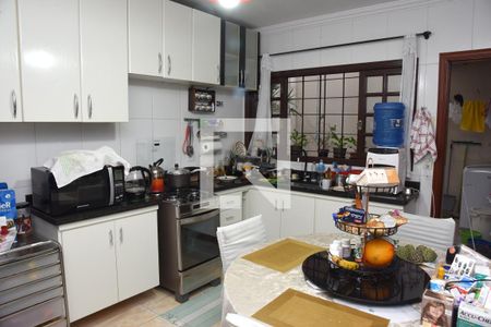 Casa à venda com 127m², 3 quartos e 2 vagasCozinha