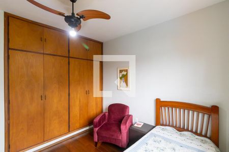 Casa à venda com 272m², 5 quartos e 3 vagasQuarto 3