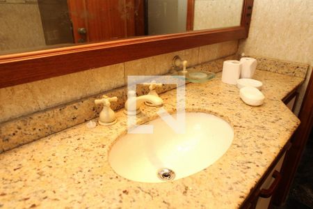 Casa à venda com 500m², 3 quartos e 3 vagasBanheiro