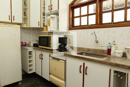 Casa à venda com 500m², 3 quartos e 3 vagasCozinha