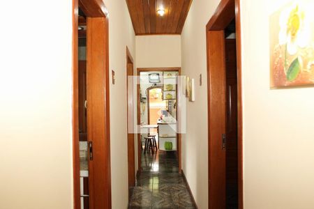 Casa à venda com 500m², 3 quartos e 3 vagasCorredor