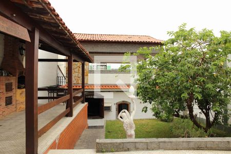 Casa à venda com 500m², 3 quartos e 3 vagasQuintal/Jardim