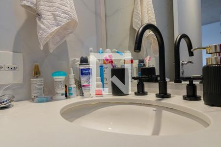 Apartamento à venda com 90m², 2 quartos e 2 vagasBanheiro da Suíte