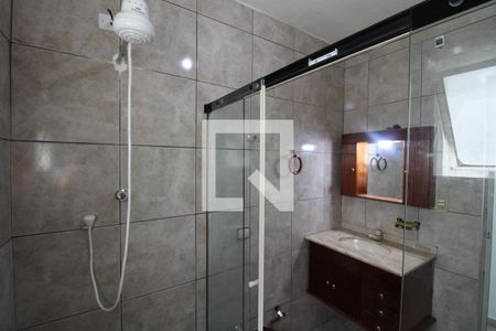 Casa à venda com 250m², 6 quartos e 3 vagasQuarto 4 - Banheiro