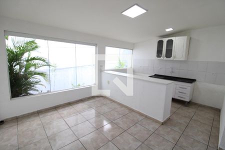 Casa à venda com 250m², 6 quartos e 3 vagasSala integrada com cozinha