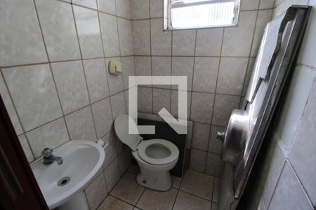 Casa à venda com 250m², 6 quartos e 3 vagasÁrea de Serviço - Banheiro