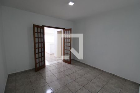Casa à venda com 250m², 6 quartos e 3 vagasQuarto 4