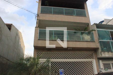 Casa à venda com 300m², 4 quartos e 3 vagasFachada