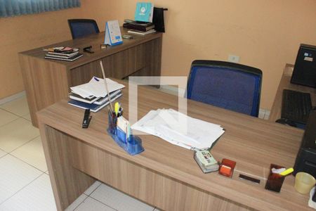 Casa à venda com 300m², 4 quartos e 3 vagasSala de escritório