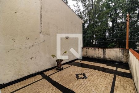 Casa à venda com 150m², 2 quartos e 1 vaga Casa à venda com 150m², 2 quartos e 1 vagaVaranda