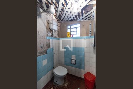 Casa à venda com 150m², 2 quartos e 1 vaga Casa à venda com 150m², 2 quartos e 1 vagaBanheiro de Serviço