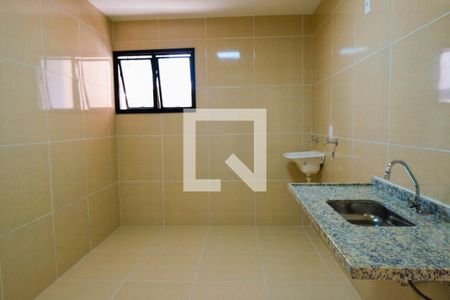 Cozinha e Área de Serviço de apartamento para alugar com 2 quartos, 55m² em Cerqueira César, São Paulo