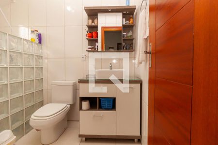 Casa à venda com 140m², 2 quartos e 1 vaga Casa à venda com 140m², 2 quartos e 1 vagaBanheiro da Suíte 1