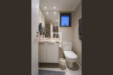 Apartamento à venda com 93m², 2 quartos e 2 vagasBanheiro da Suíte