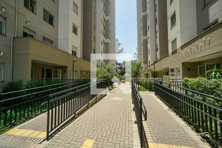 Apartamento à venda com 42m², 2 quartos e 1 vaga Apartamento à venda com 42m², 2 quartos e 1 vagaEntrada