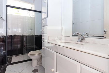 Banheiro de apartamento para alugar com 1 quarto, 60m² em Perdizes, São Paulo