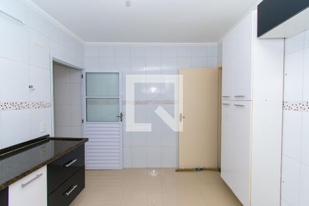 Casa à venda com 150m², 3 quartos e 4 vagas Casa à venda com 150m², 3 quartos e 4 vagasCozinha