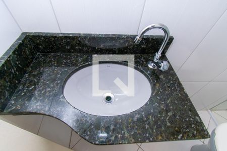 Casa à venda com 150m², 3 quartos e 4 vagas Casa à venda com 150m², 3 quartos e 4 vagasBanheiro da Suíte 2