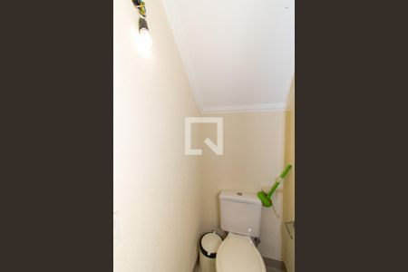 Casa à venda com 150m², 3 quartos e 4 vagas Casa à venda com 150m², 3 quartos e 4 vagasLavabo 2