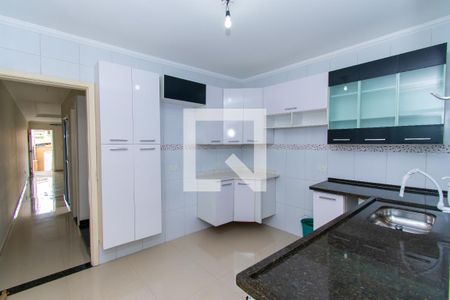 Casa à venda com 150m², 3 quartos e 4 vagas Casa à venda com 150m², 3 quartos e 4 vagasCozinha
