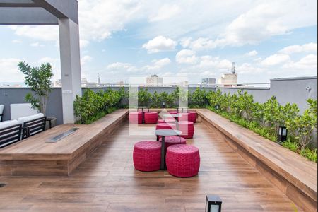 Apartamento à venda com 27m², 1 quarto e sem vaga Apartamento à venda com 27m², 1 quarto e sem vagaRooftop