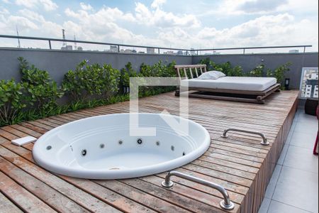 Apartamento à venda com 27m², 1 quarto e sem vaga Apartamento à venda com 27m², 1 quarto e sem vagaJacuzzi